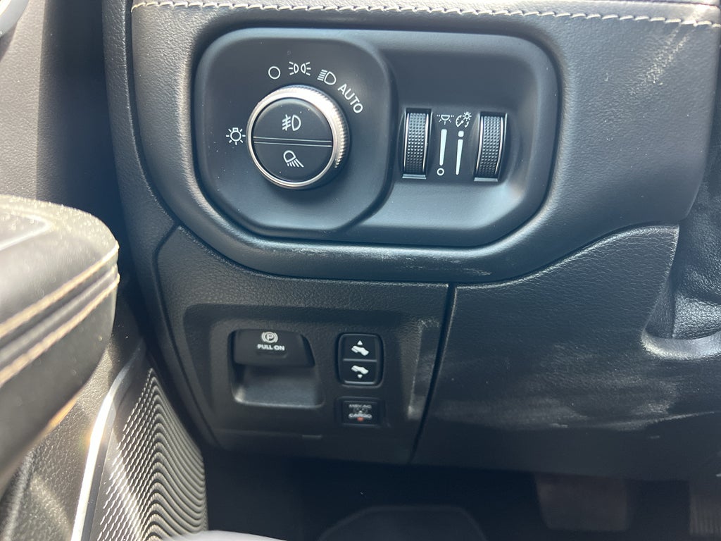 2019 RAM 1500 Limited Crew Cab 4x4 5'7" Box
