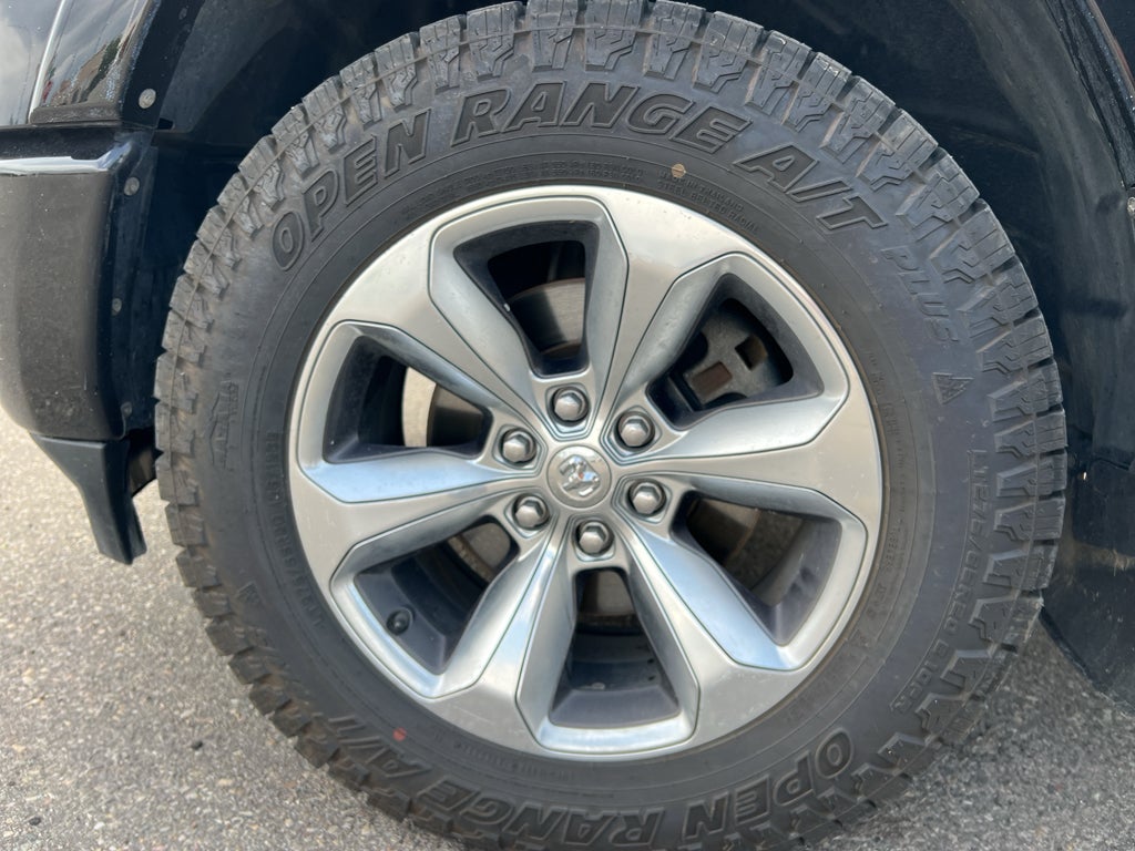 2019 RAM 1500 Limited Crew Cab 4x4 5'7" Box