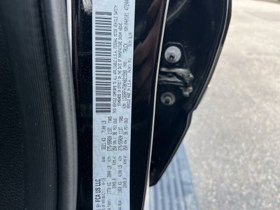 2019 RAM 1500 Limited Crew Cab 4x4 5'7" Box