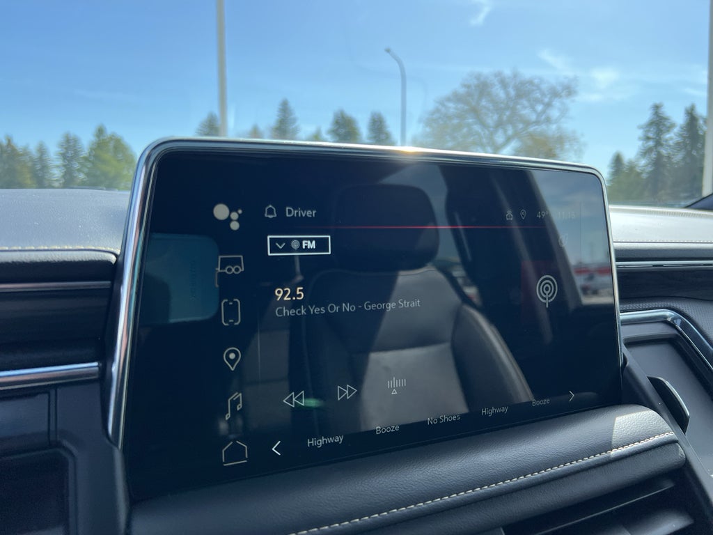 2023 GMC Yukon XL SLT