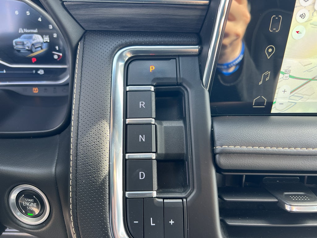 2023 GMC Yukon XL SLT