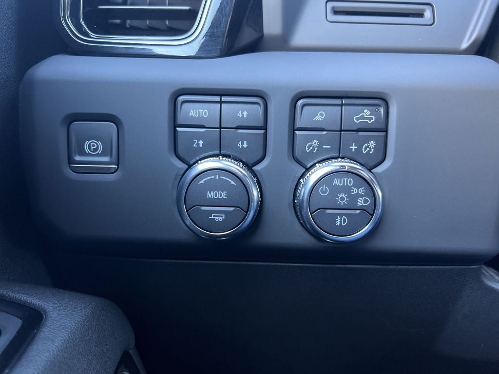 2024 GMC Sierra 3500 HD AT4