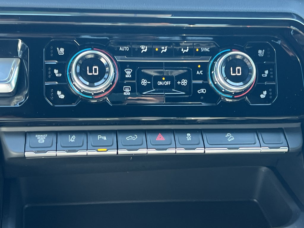 2025 GMC Sierra 2500 HD AT4