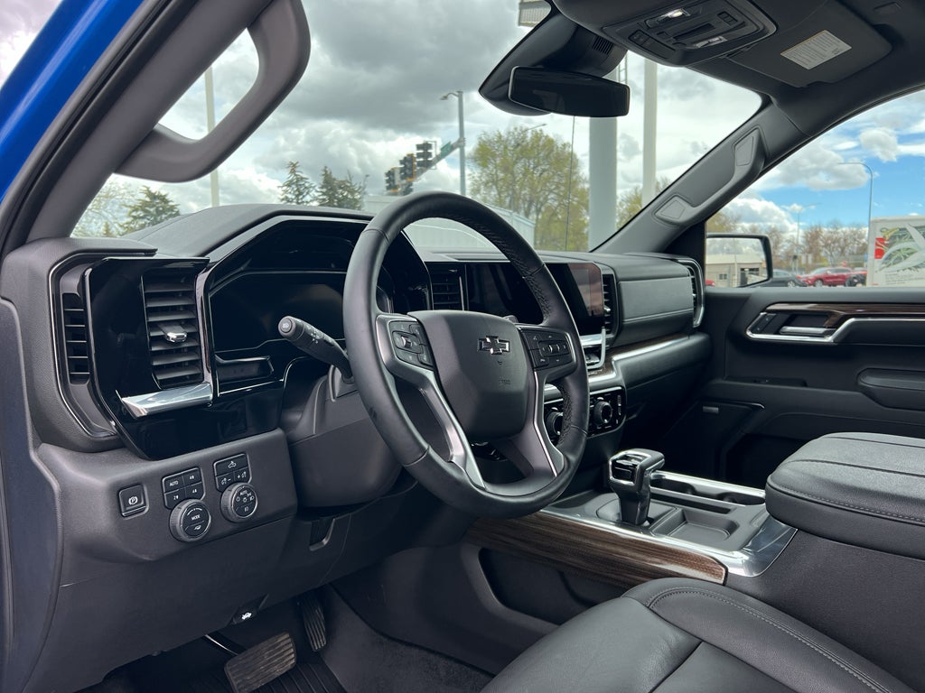 2025 Chevrolet Silverado 1500 LT Trail Boss