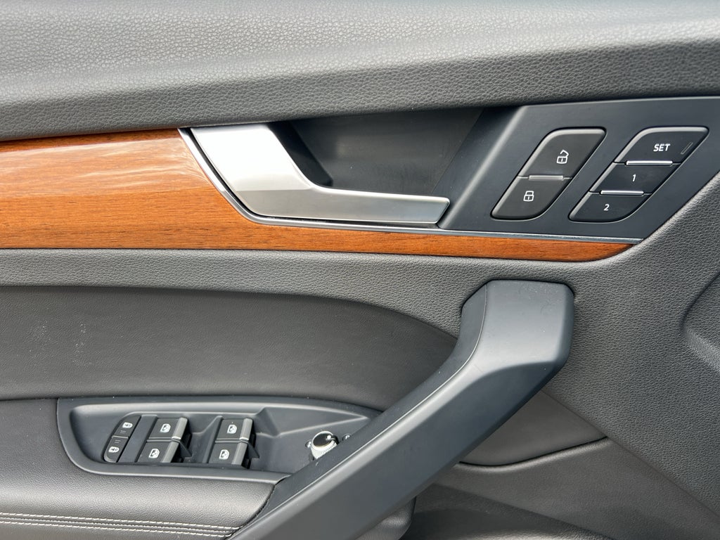 2022 Audi Q5 Premium Plus 45 TFSI S line quattro S tronic