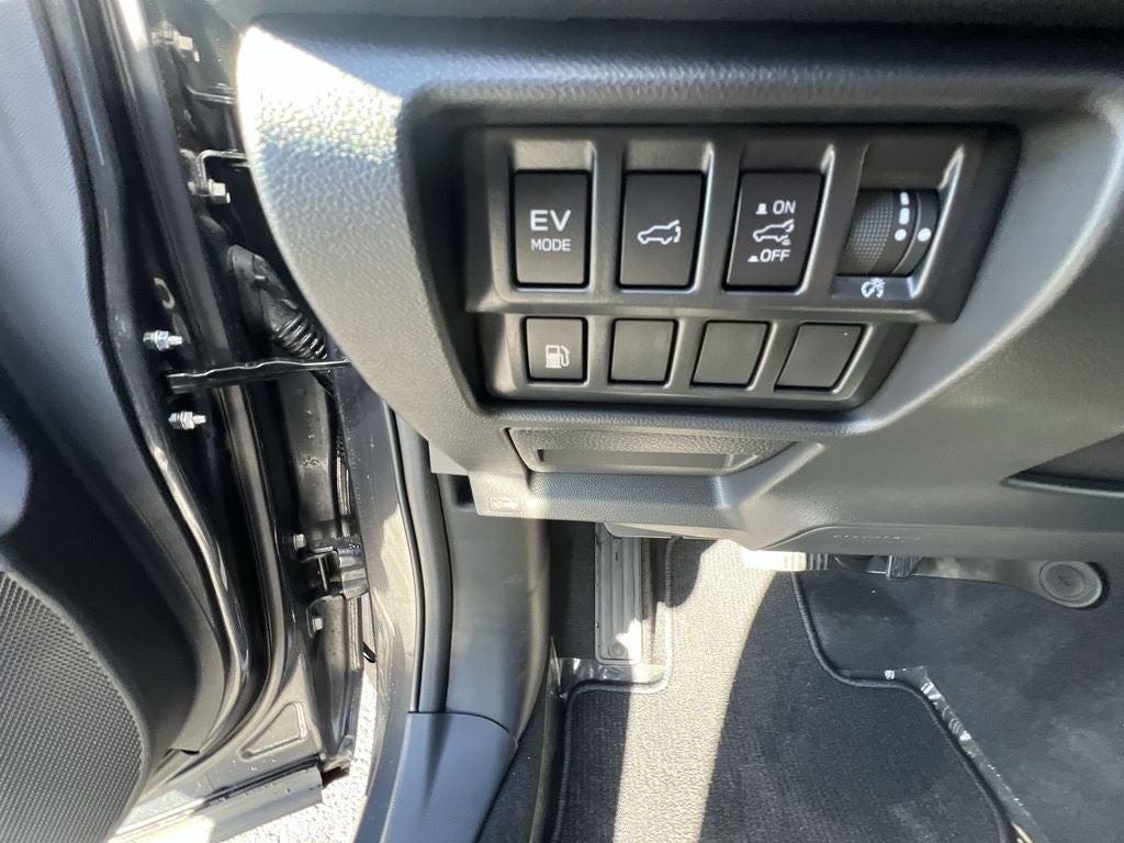 2025 Subaru Forester Limited Hybrid