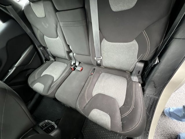 2015 Jeep Cherokee Sport