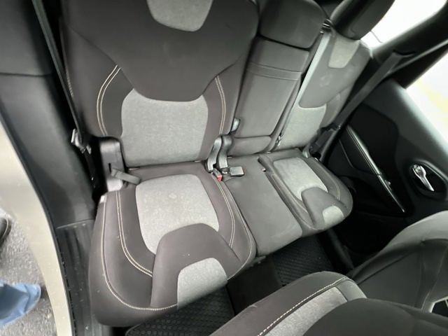 2015 Jeep Cherokee Sport