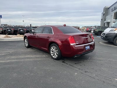 2018 Chrysler 300 Touring L
