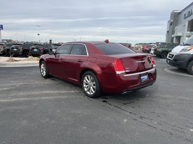 2018 Chrysler 300 Touring L