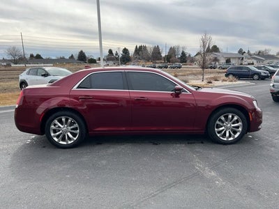 2018 Chrysler 300 Touring L