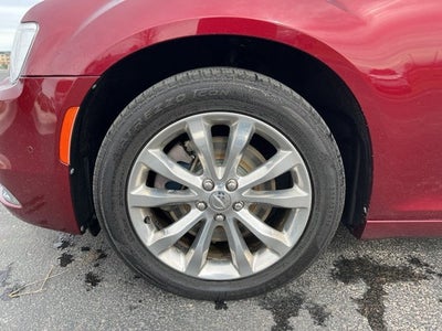 2018 Chrysler 300 Touring L