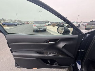 2022 Toyota Camry Hybrid Hybrid XLE