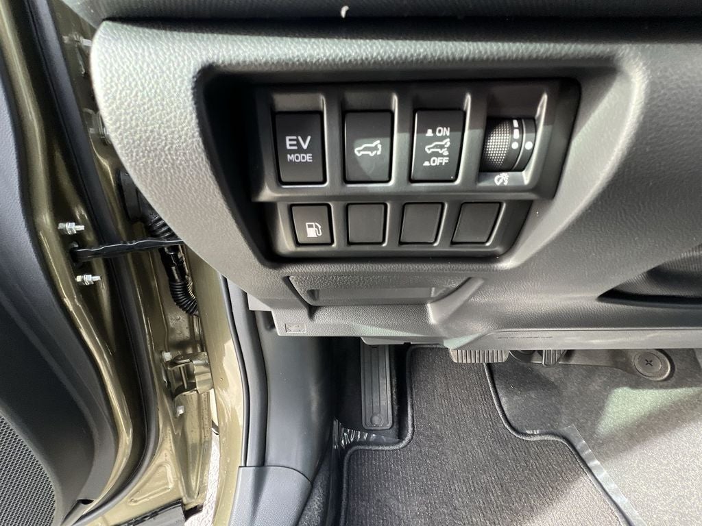 2025 Subaru Forester Hybrid Limited Hybrid