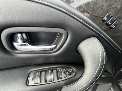 2021 INFINITI QX80 Luxe