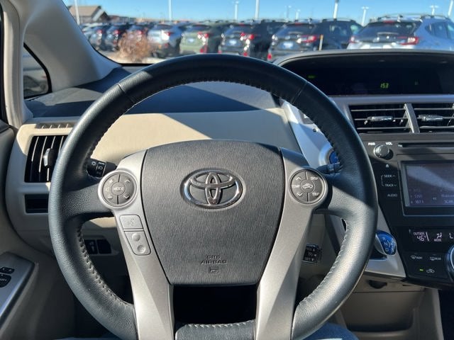 2013 Toyota Prius v Five