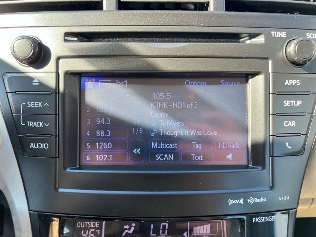 2013 Toyota Prius v Five