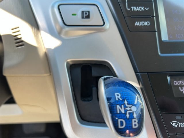 2013 Toyota Prius v Five