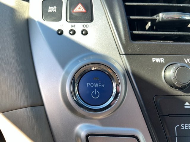 2013 Toyota Prius v Five