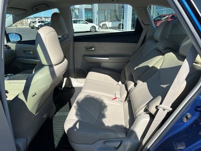 2013 Toyota Prius v Five