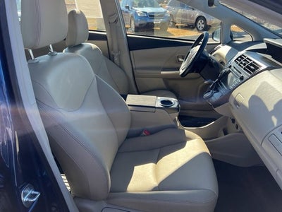 2013 Toyota Prius v Five