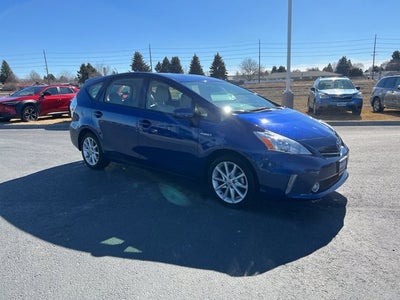 2013 Toyota Prius v Five