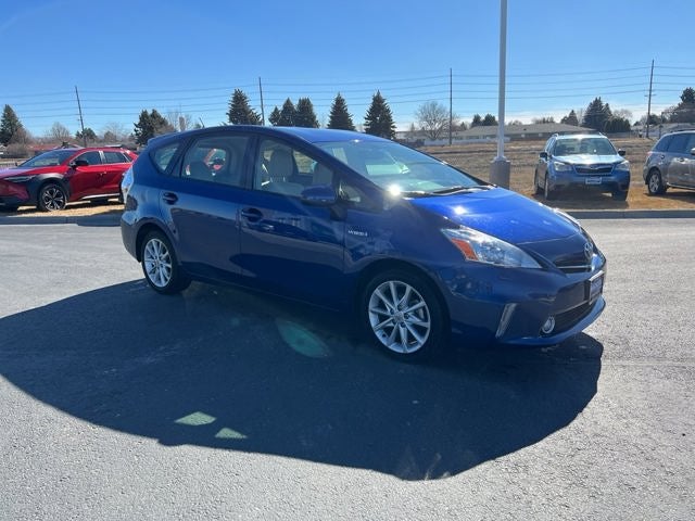 2013 Toyota Prius v Five